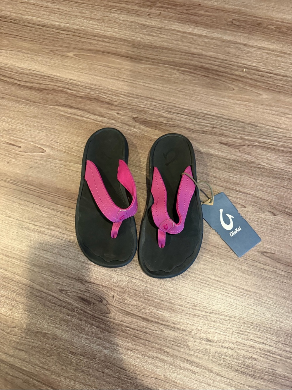 Olukai orchid flower womens 6 BL